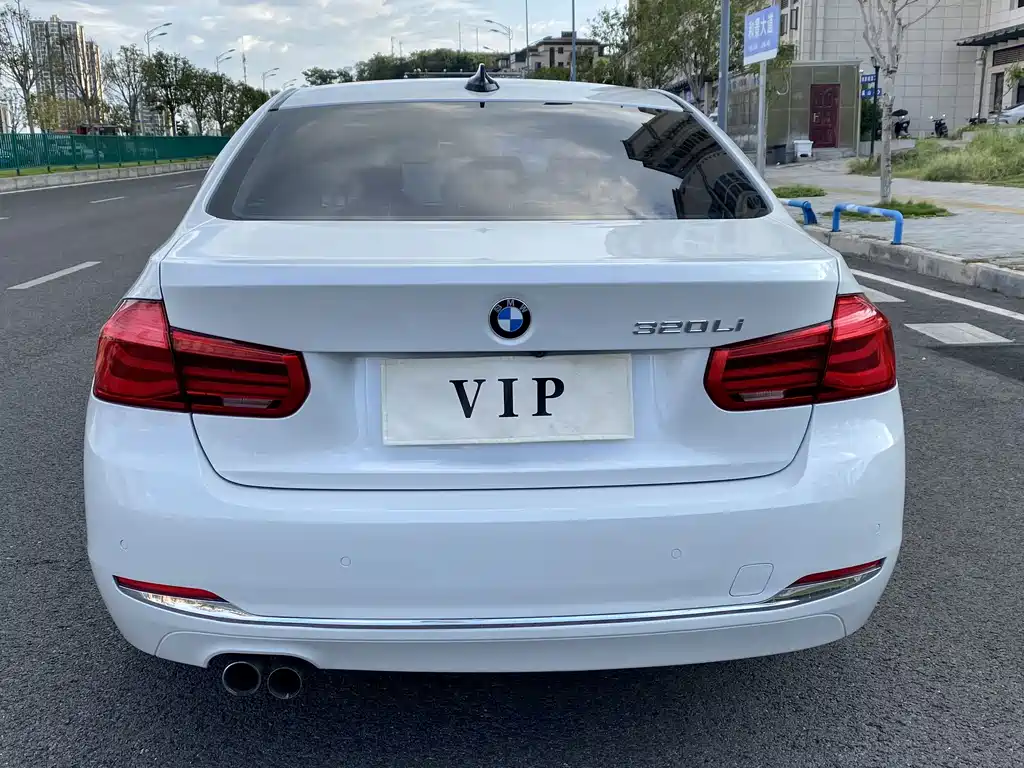 BMW 3 Series — миниатюра 7