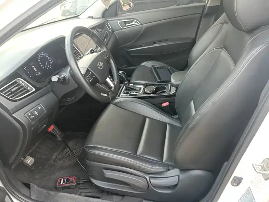 Hyundai Mistra — миниатюра 15