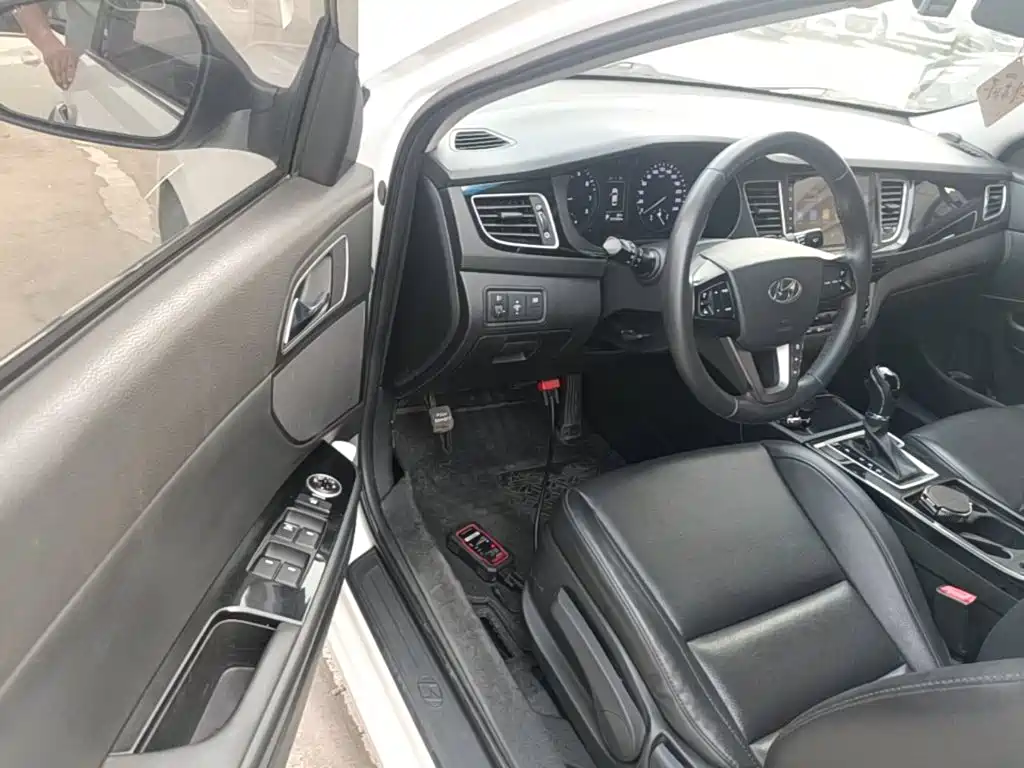 Hyundai Mistra — миниатюра 16