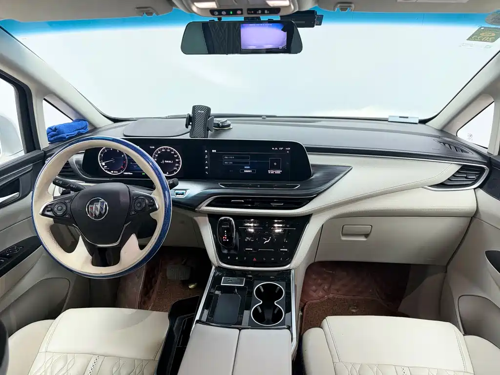Buick GL8 — миниатюра 13