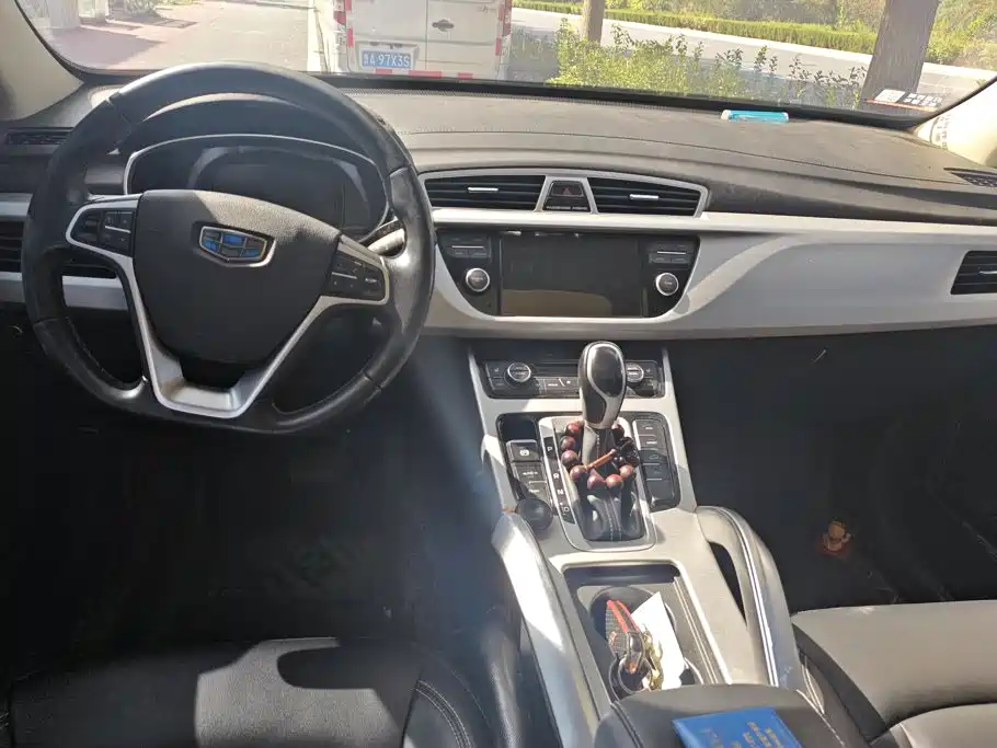 Geely Boyue — миниатюра 12