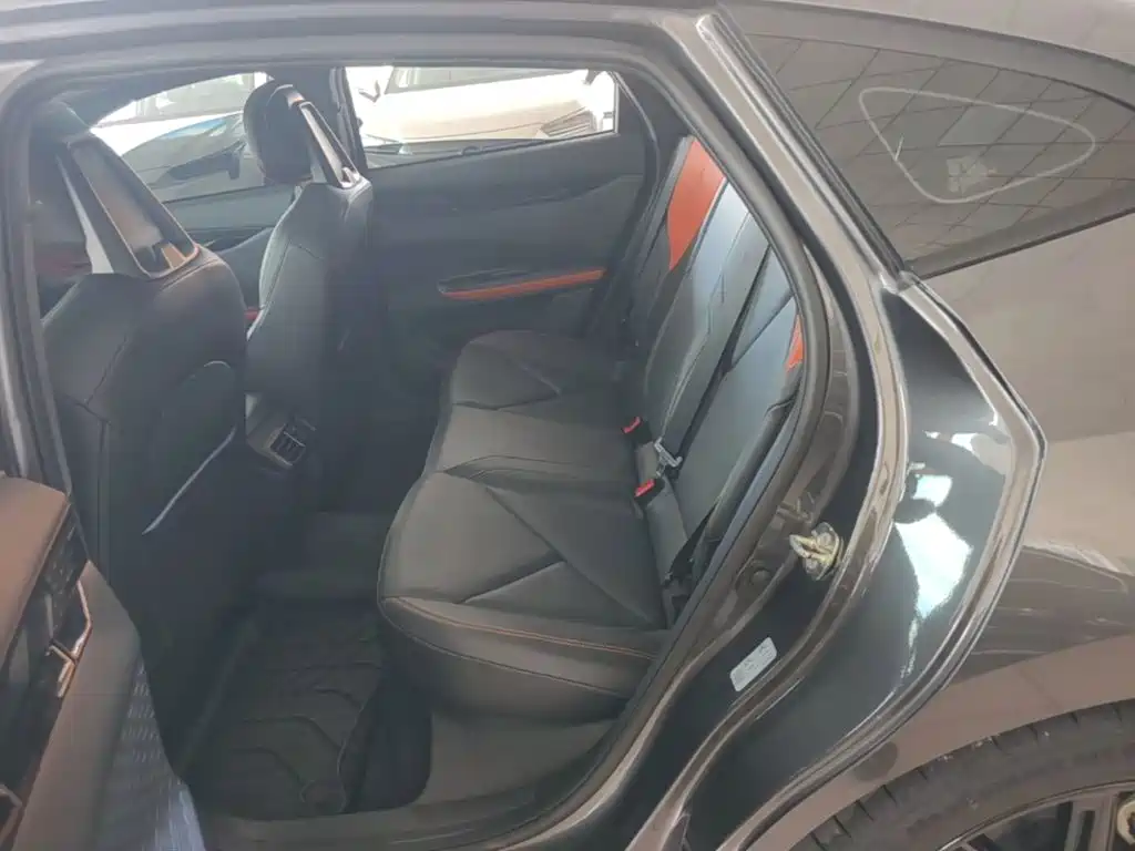 Changan UNI-V iDD — миниатюра 17