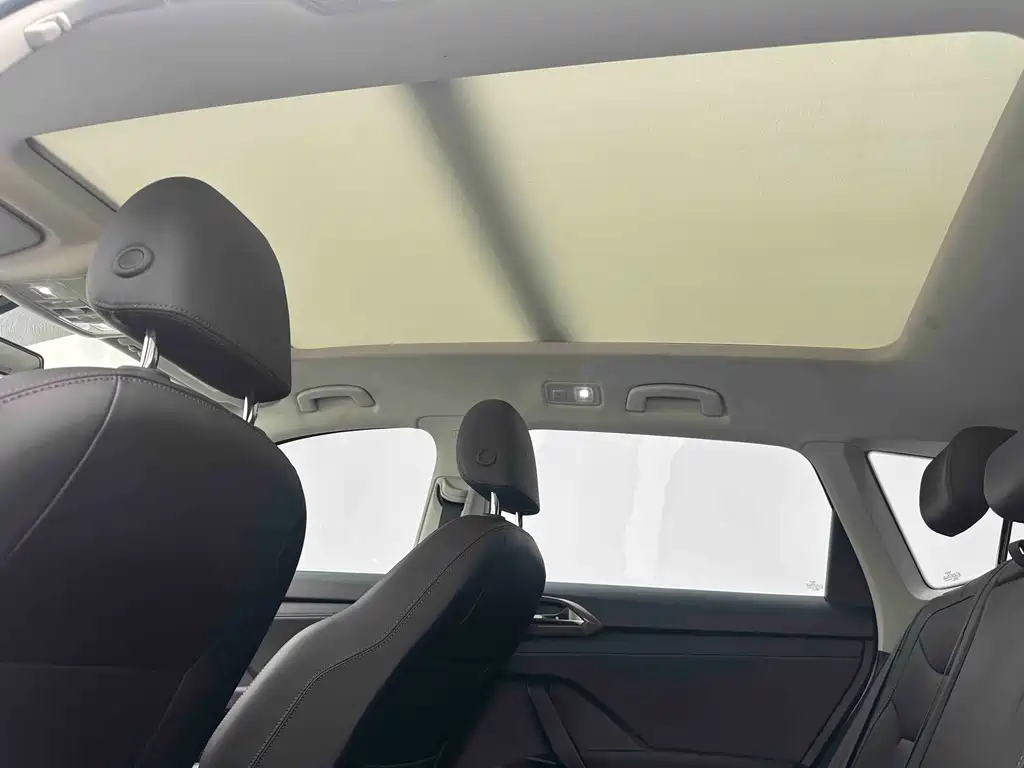 Volkswagen Tharu — миниатюра 8