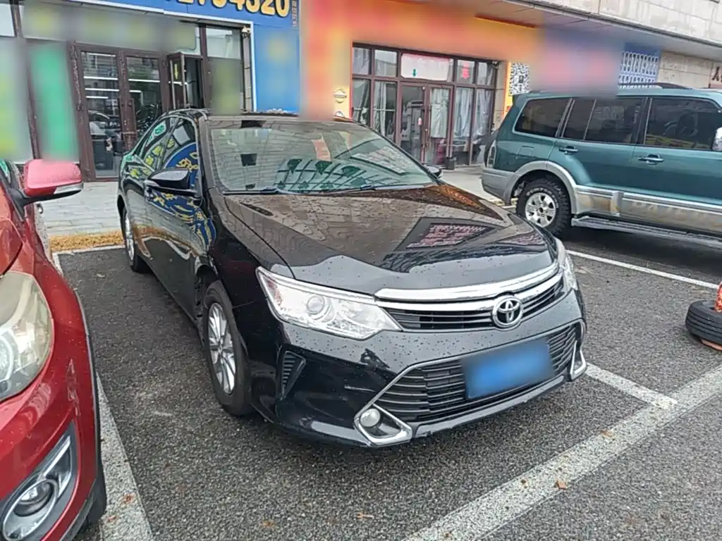 Toyota Camry — миниатюра 4