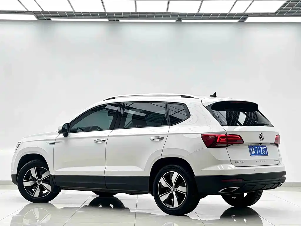 Volkswagen Tharu — миниатюра 3