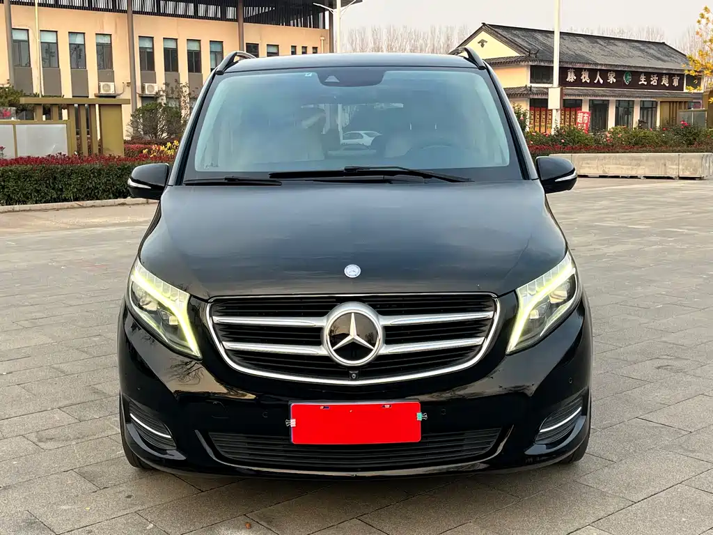 Mercedes-Benz V-Class V 2016 V 260 L Luxury Long Wheelbase
