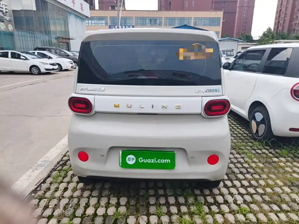 Wuling MINIEV — миниатюра 6