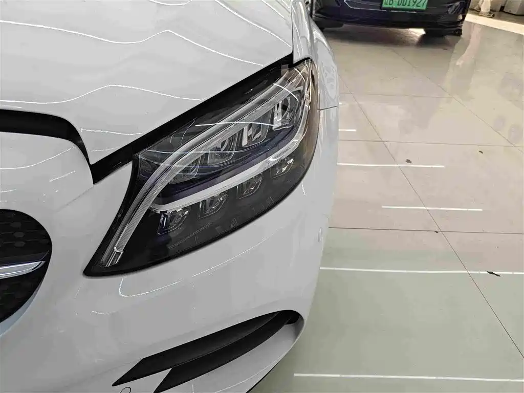 Mercedes-Benz C-Class — миниатюра 15