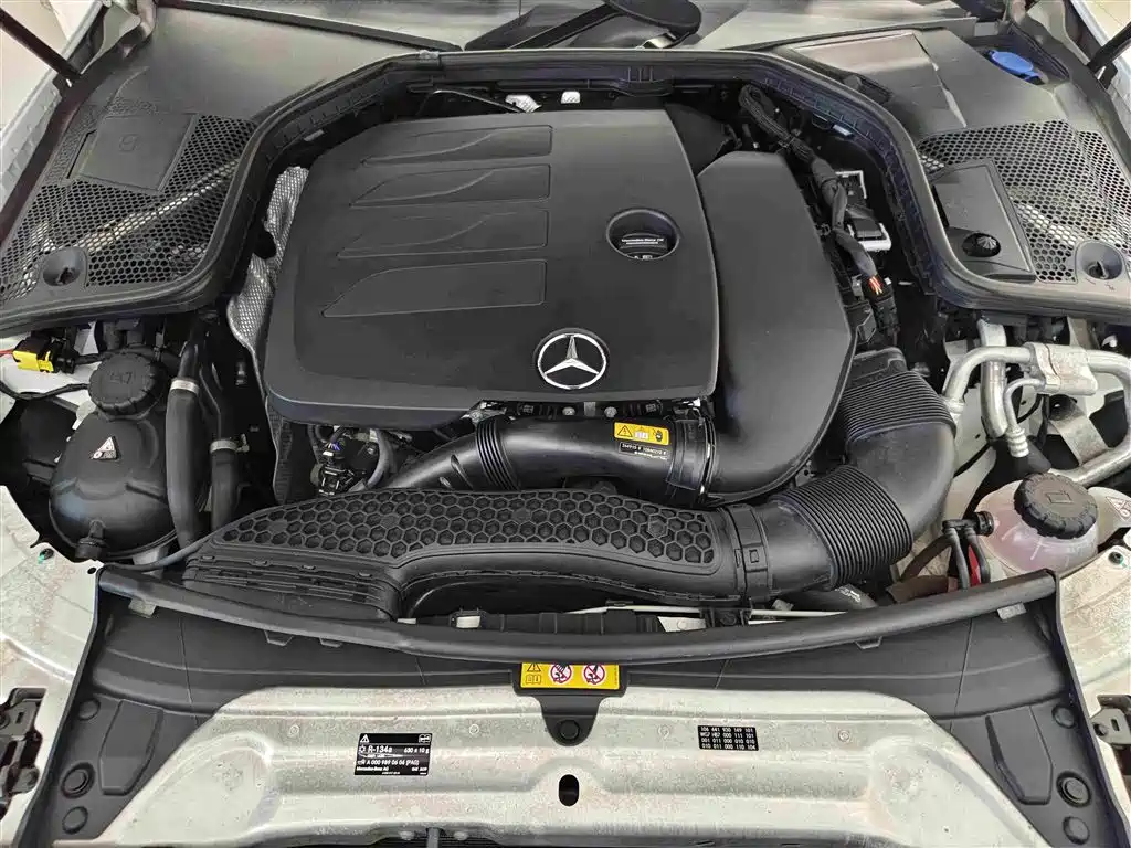Mercedes-Benz C-Class — миниатюра 16