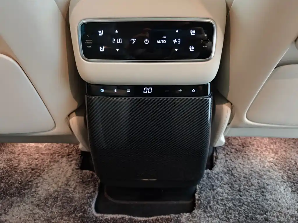 Li Auto Li MEGA — миниатюра 17