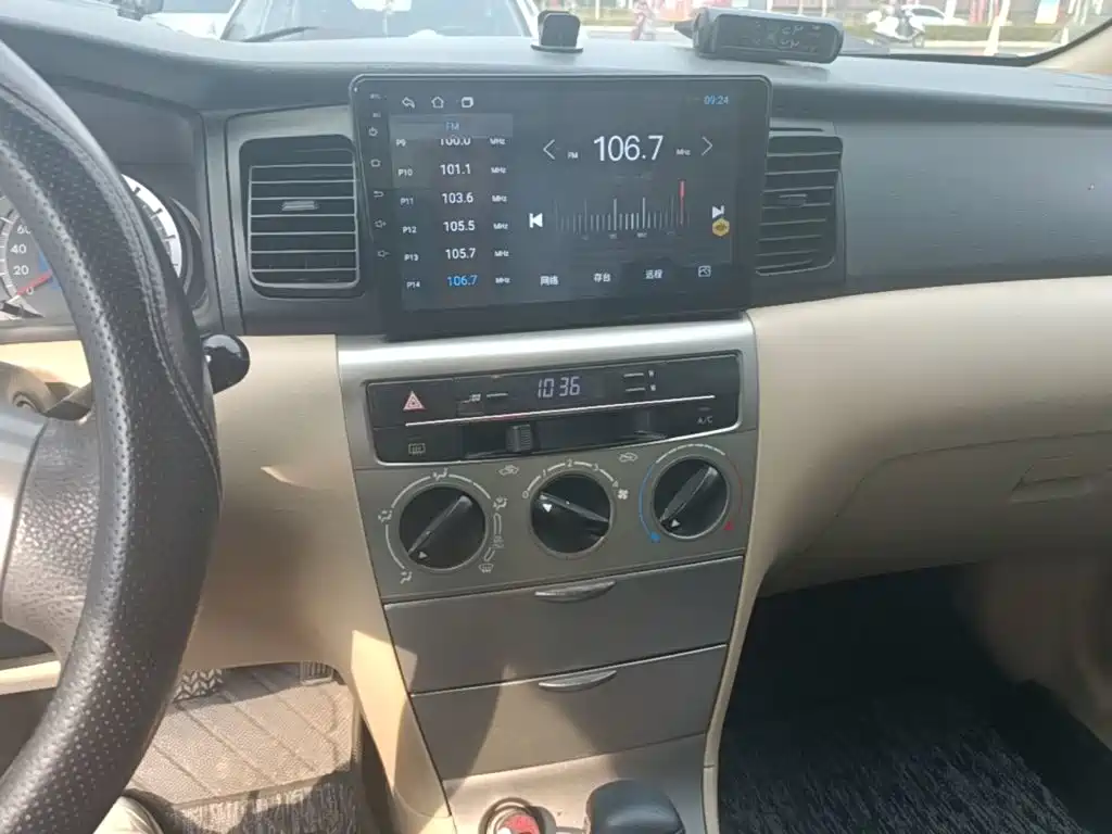 Toyota Corolla — миниатюра 13