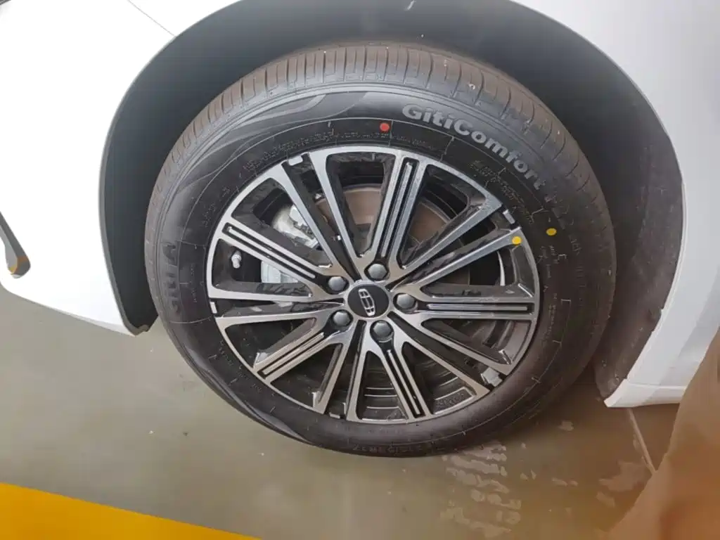 Geely Xingrui — миниатюра 23