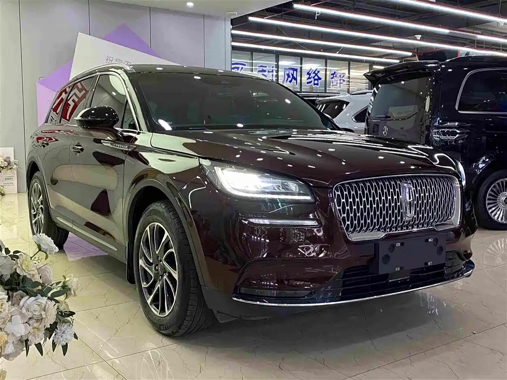 Lincoln Corsair — миниатюра 3