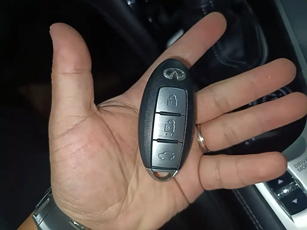 Infiniti Q50L — миниатюра 9