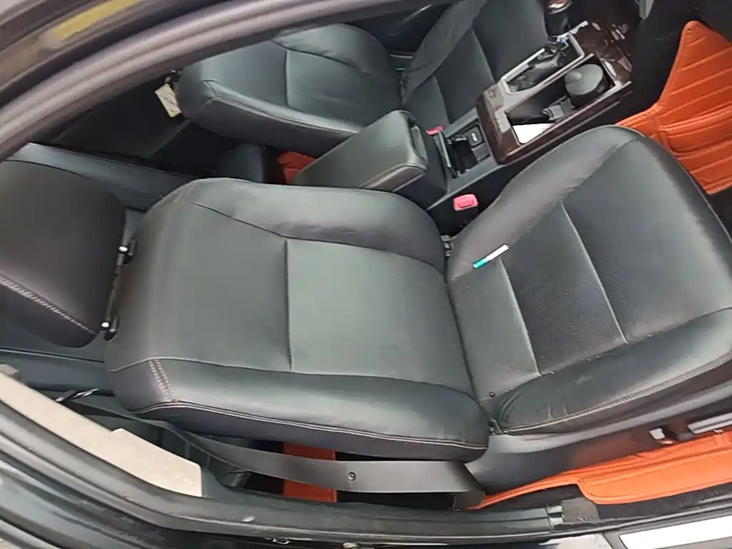 Toyota Camry — миниатюра 25