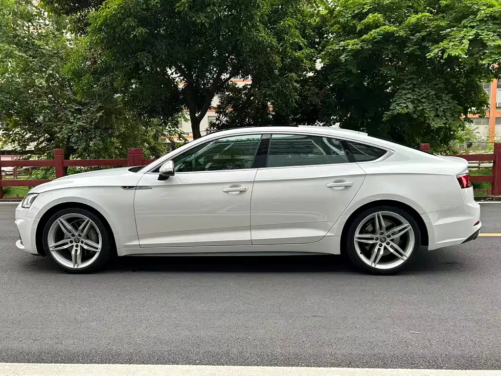 Audi A5 (Import) — миниатюра 7