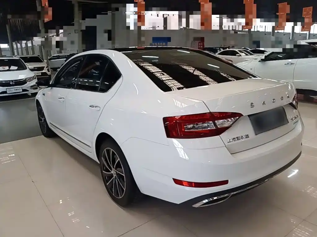 Skoda Octavia — миниатюра 5