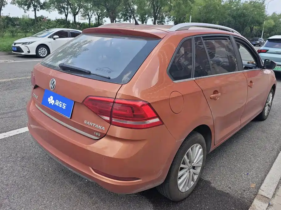 Volkswagen Santana — миниатюра 3