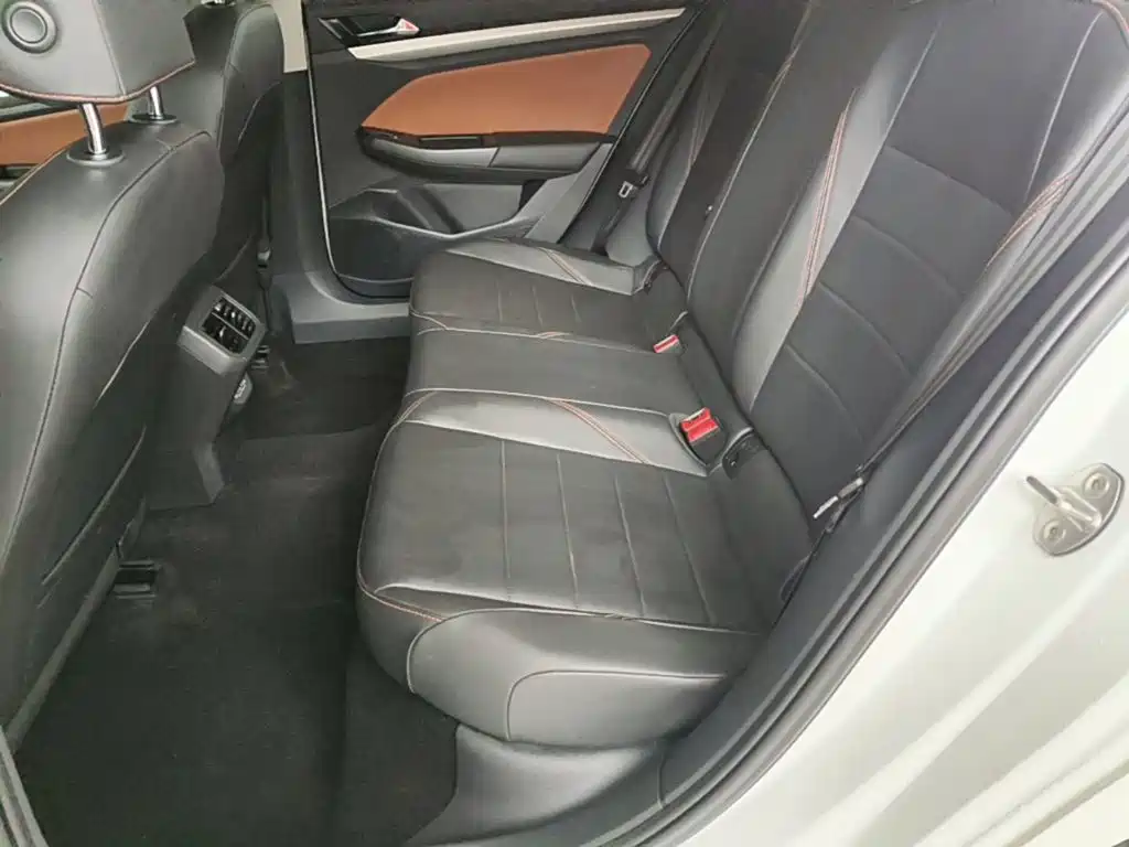 Volkswagen Bora — миниатюра 17