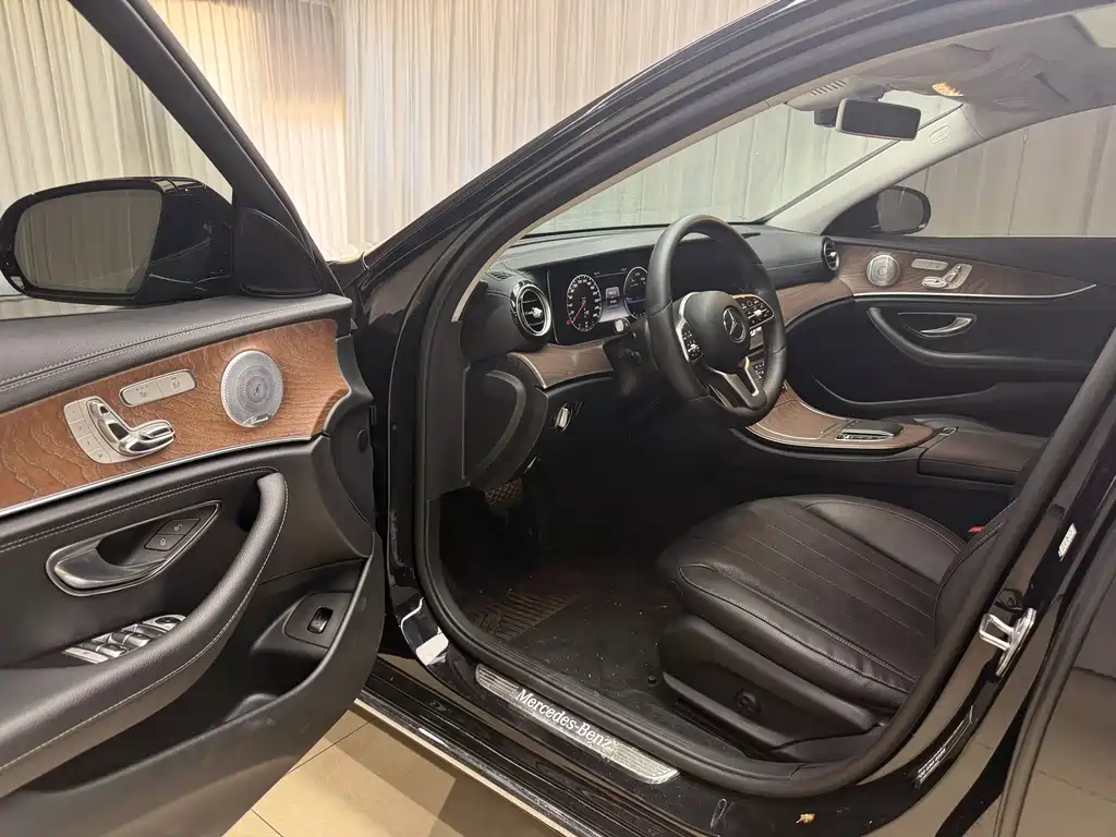 Mercedes-Benz E-Class E 2020 E 300 L Luxury