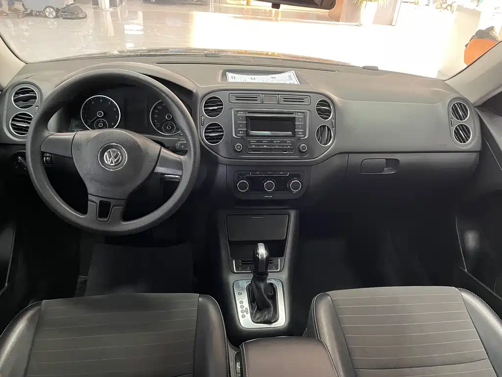 Volkswagen Tiguan — миниатюра 14