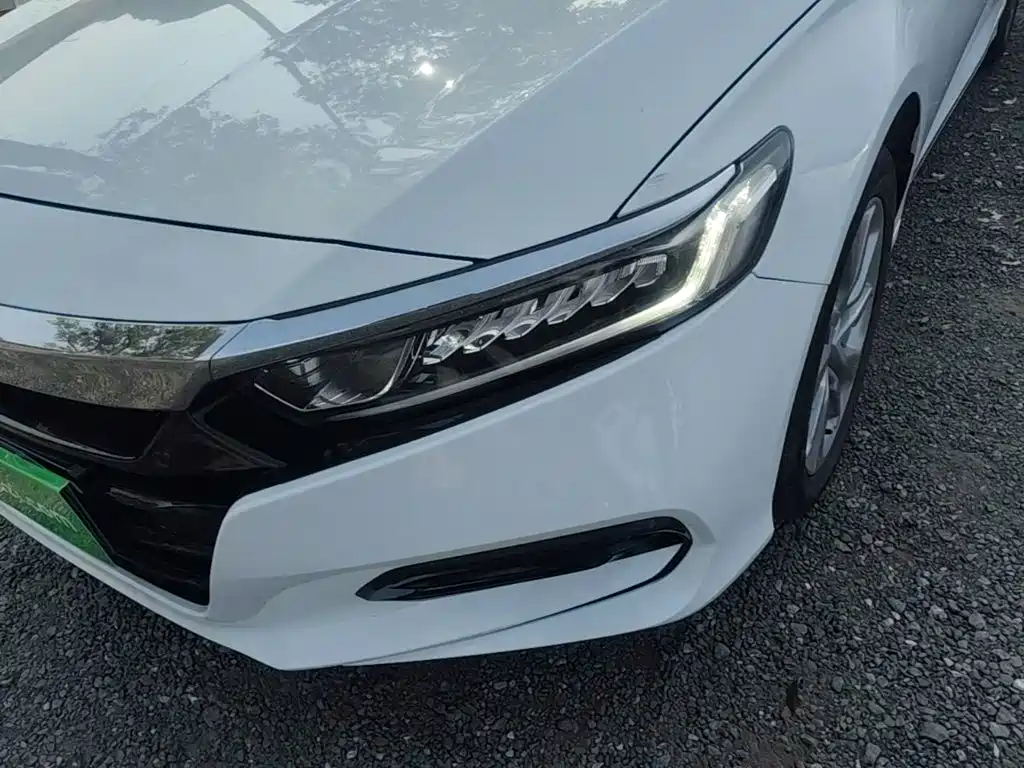 Honda Accord — миниатюра 24