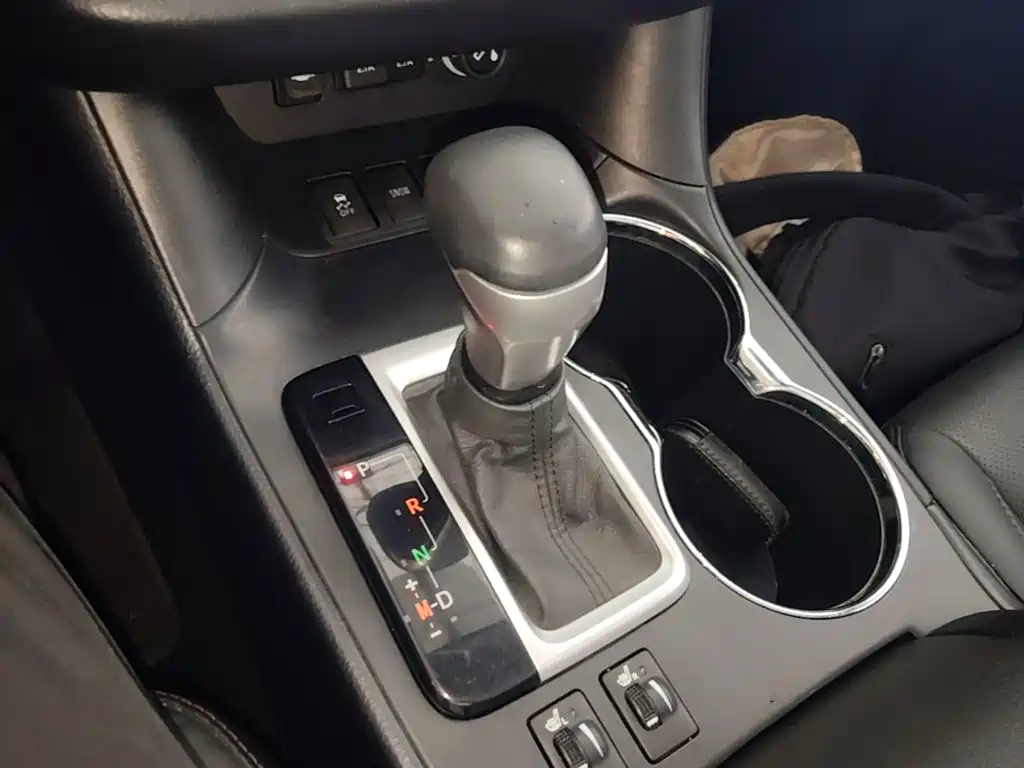 Toyota Highlander — миниатюра 10