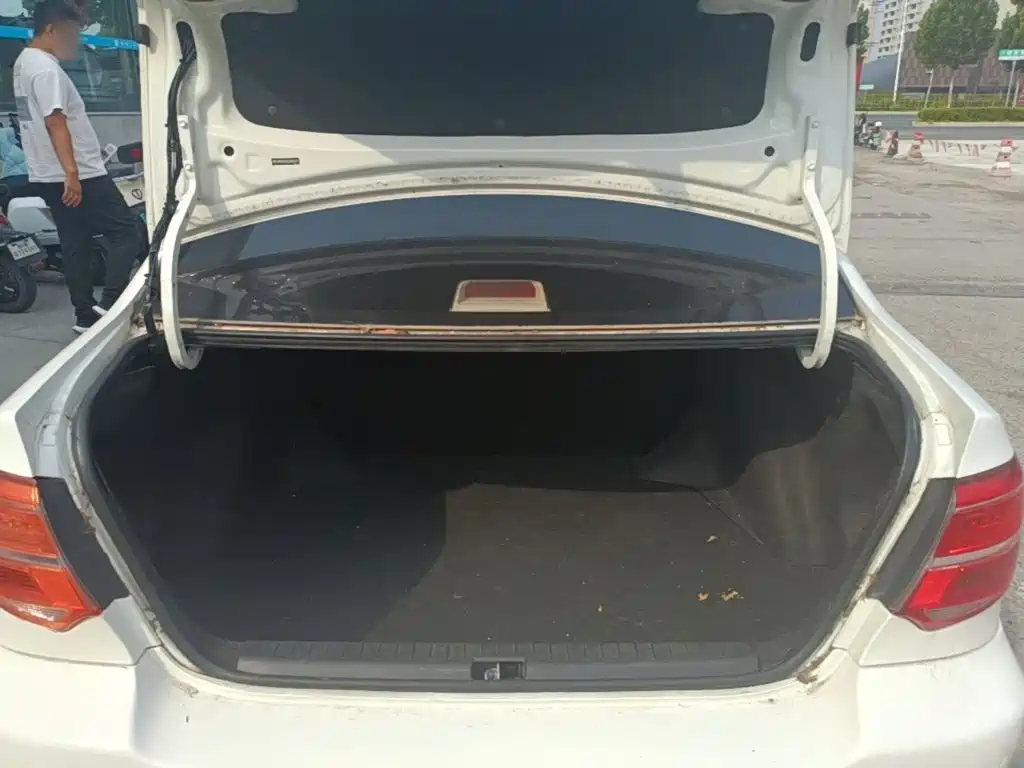 Toyota Corolla — миниатюра 19