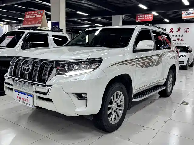 TOYOTA PRADO