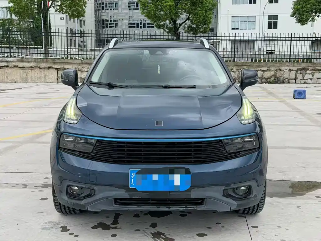 Lynk & Co 01 — миниатюра 2
