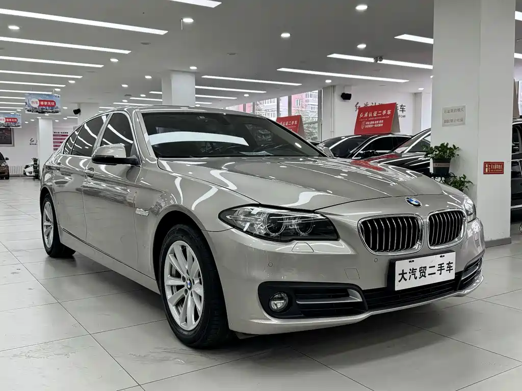 BMW 5 Series — миниатюра 3