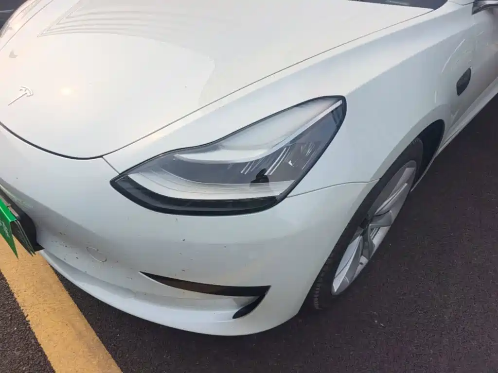 Tesla Model 3 — миниатюра 24
