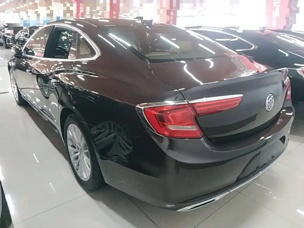 Buick LaCrosse — миниатюра 5
