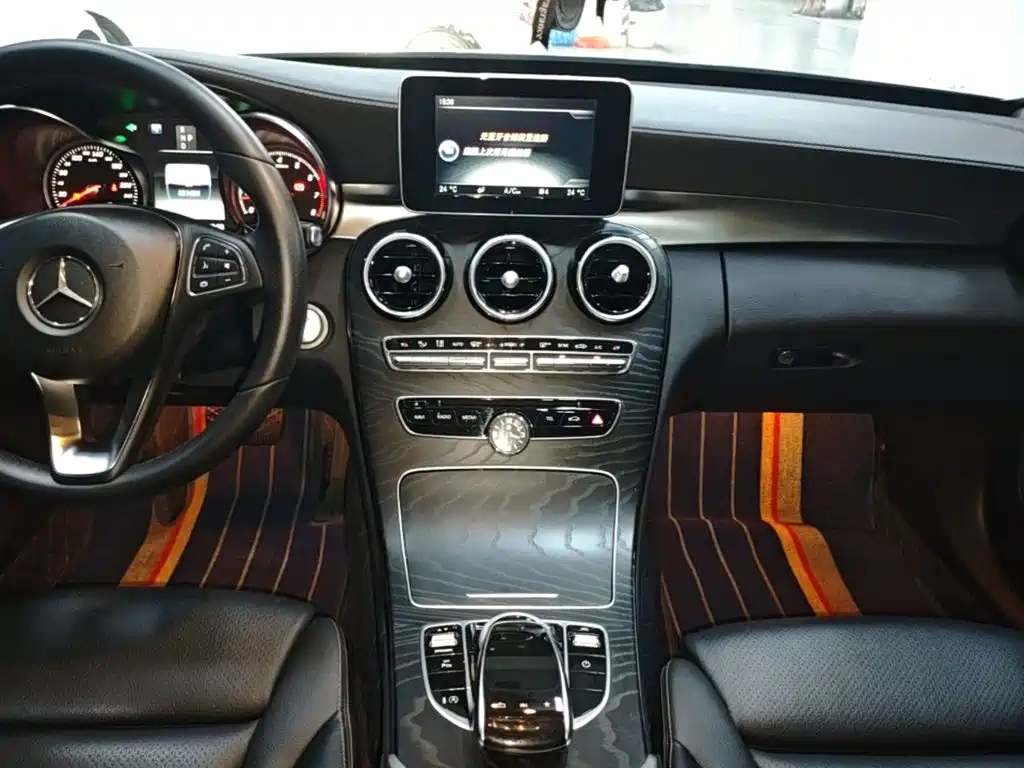 Mercedes-Benz C-Class — миниатюра 9
