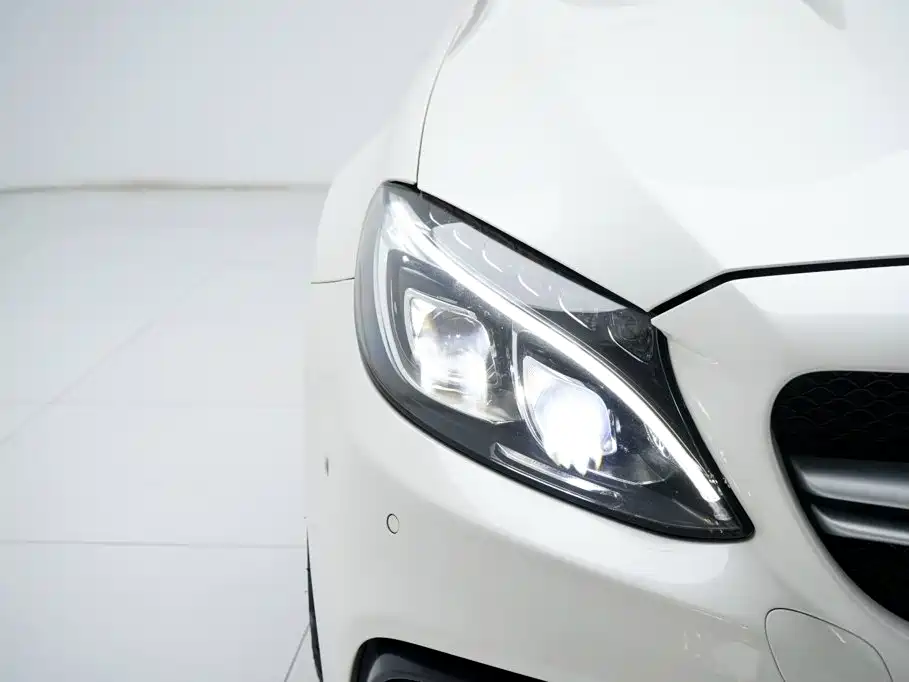 Mercedes-Benz C-Class AMG — миниатюра 11