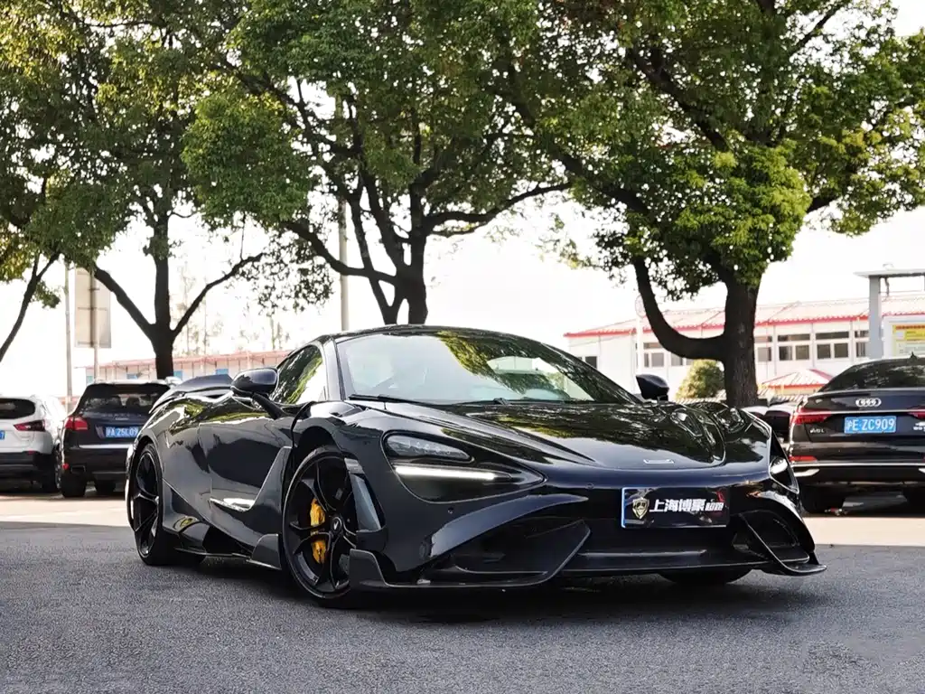 MCLAREN 720S
