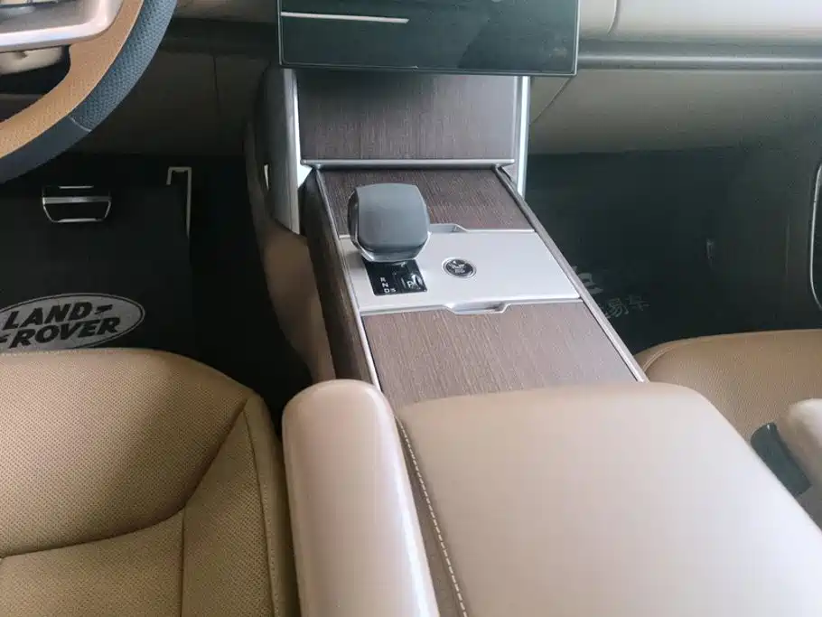 Land Rover Range Rover — миниатюра 16
