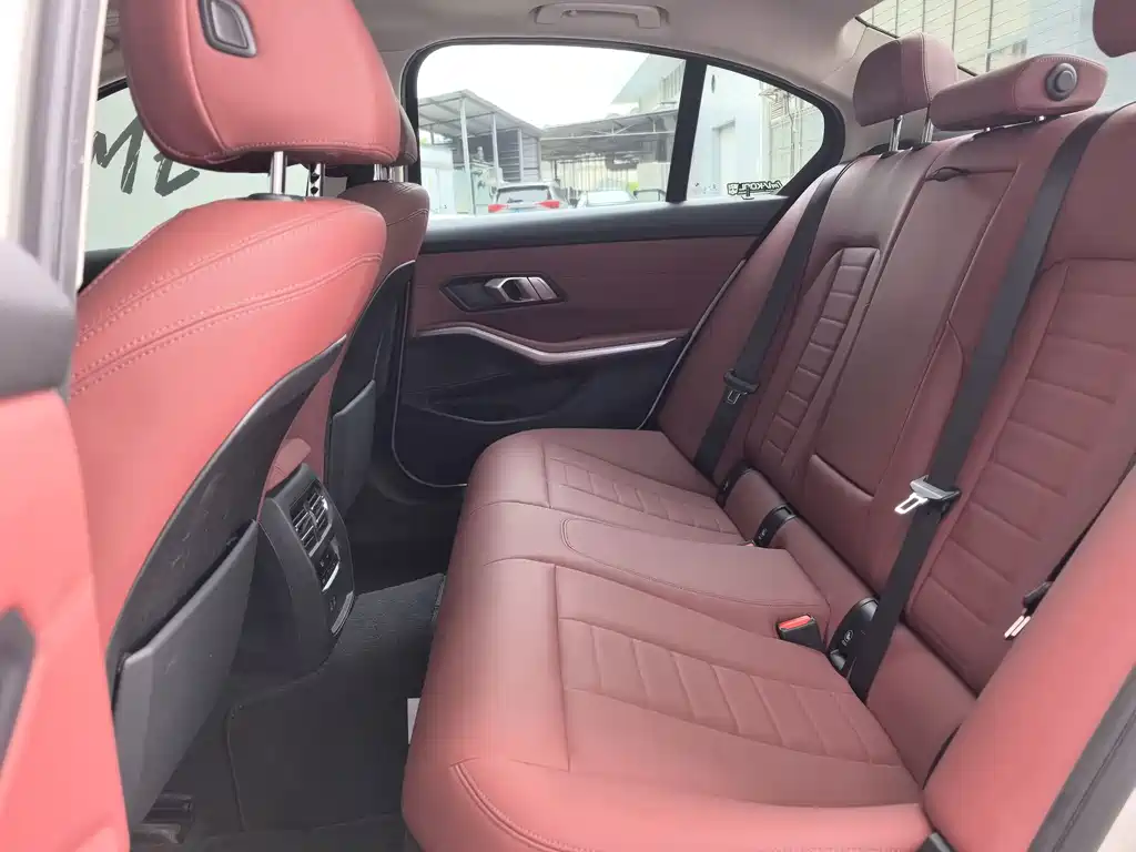 BMW 3 Series — миниатюра 12