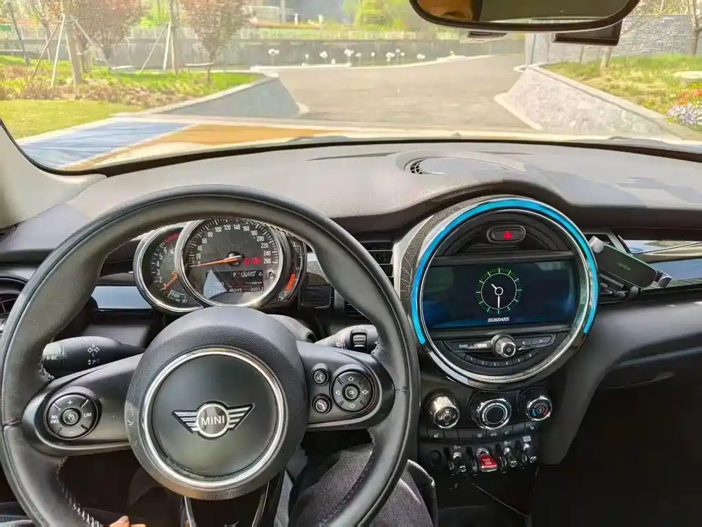 MINI Mini — миниатюра 16