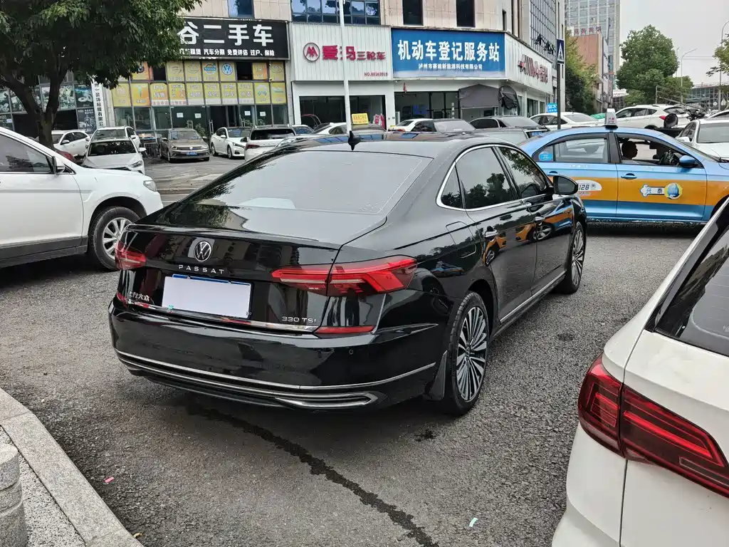 Volkswagen Passat — миниатюра 6