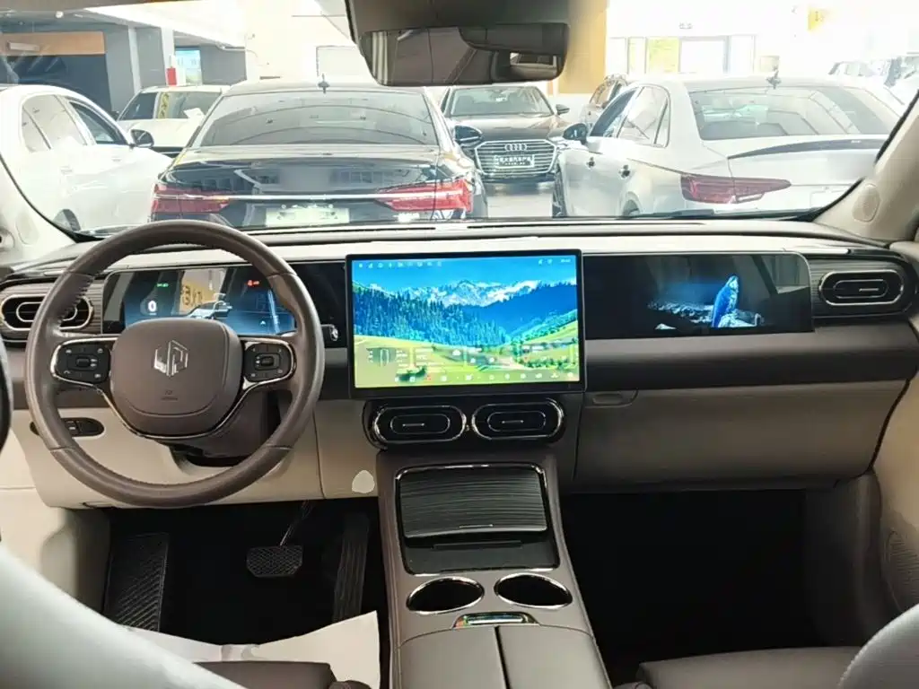 Leapmotor Leapmotor C11 — миниатюра 10