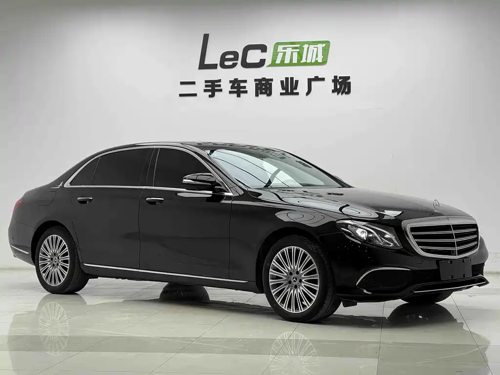 Mercedes-Benz E-Class — миниатюра 3