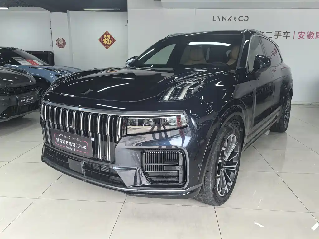 Lynk & Co 09