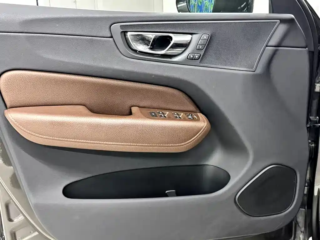 Volvo XC60 2018 T5