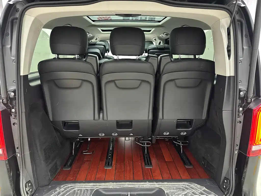 Mercedes-Benz V-Class — миниатюра 47