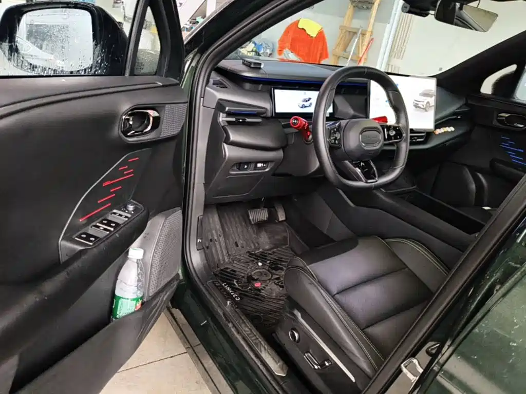 Lynk & Co 06 EM-P — миниатюра 16