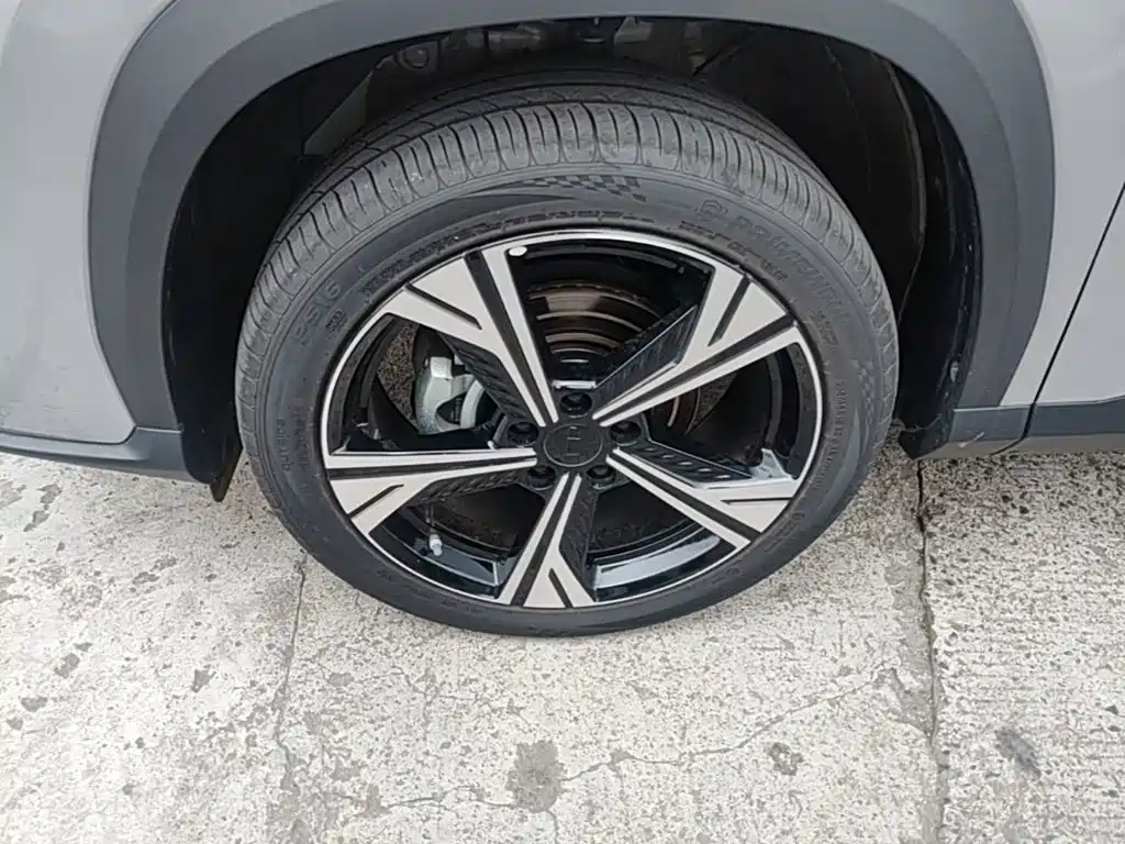 Geely Boyue — миниатюра 23