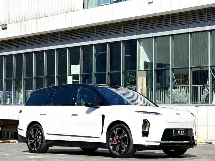 NIO ES8 — миниатюра 2