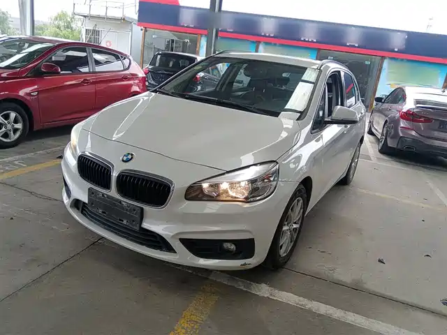 BMW  2 SERIES STATION WAGON 2017
