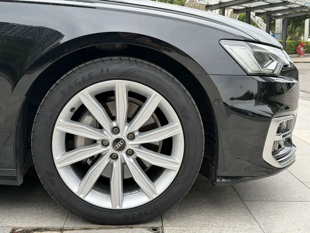Audi A6L — миниатюра 9